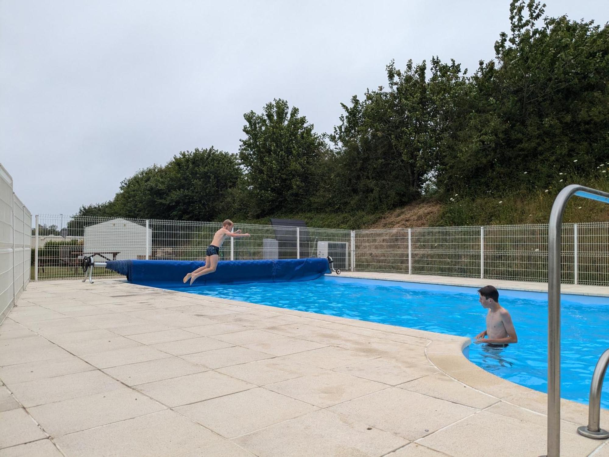 Grand Mobilhome 4 Pers 2025 - Granit Rose - Piscine Kermaria-Sulard Exteriér fotografie